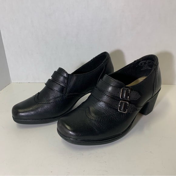 Thom McAn women’s Flossie Black Block Hell Buckle Slip-On size 7W - Picture 3 of 11